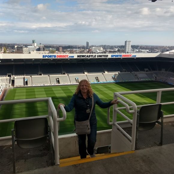 Meet your Posher, Sharon - Picture 1 of 1